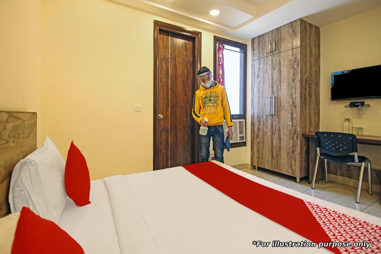 Hotel Oyo Flagship Krishna Regency Near Chaudhary Charan Singh International Airport à Bijnaur Extérieur photo